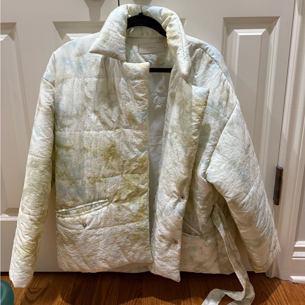 BLK DNM Women's Cream and Subtle Blue Puffer Jacket